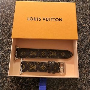 Authentic Louis Vuitton Leather Apple Watch Band 44mm✨😍❤️